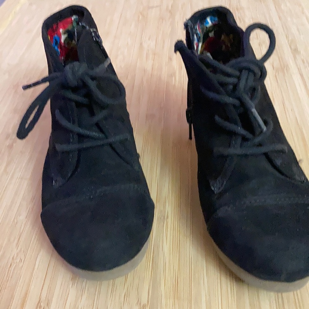 Kids shoes